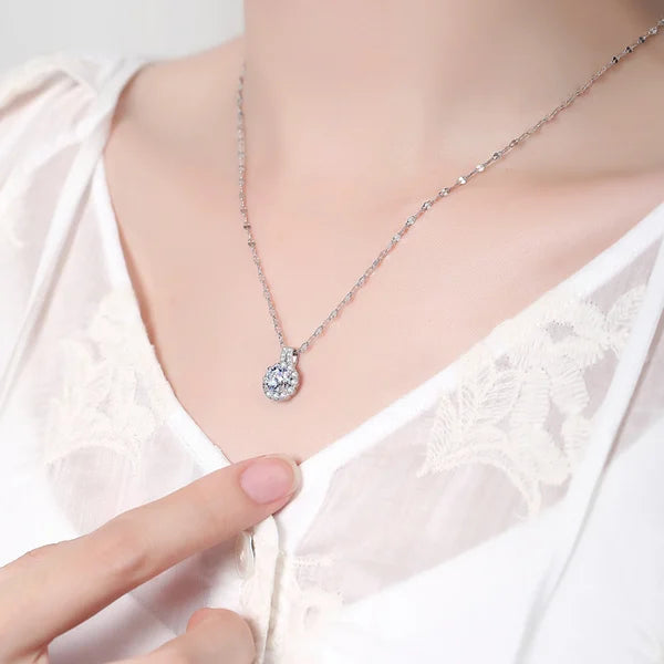 šS925 Sterling Silver Moissanite Sunflower Pendant Necklace