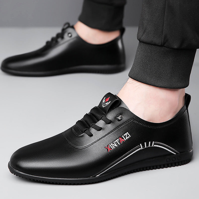 Leichte und atmungsaktive Herrenschuhe ohne Schnürsenkel
