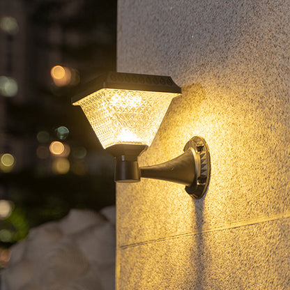 Solarbetriebene Außenleuchte für den Garten