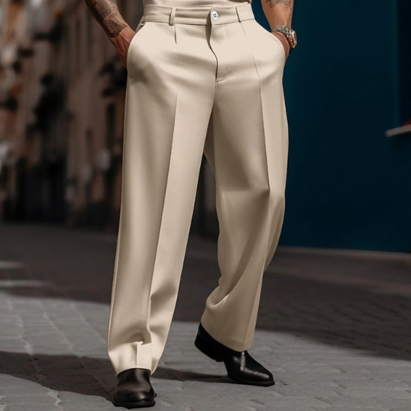 Lässige Herrenhose mit Bundfalten und weitem Bein
