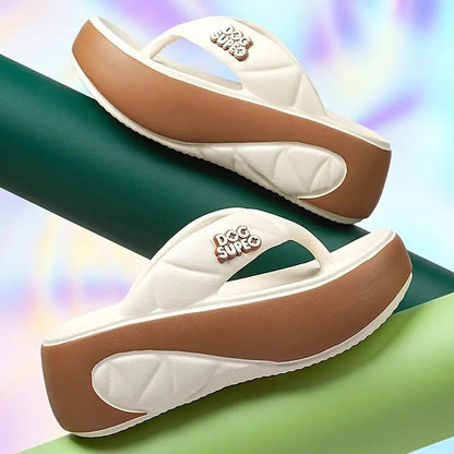📢📢50% RABATT! ⏰Sommerliche Flip-Flops für Damen mit weicher Plateausohle und Farbblock-Design