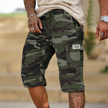 Herren-Camo-Cargoshorts mit mehreren Taschen