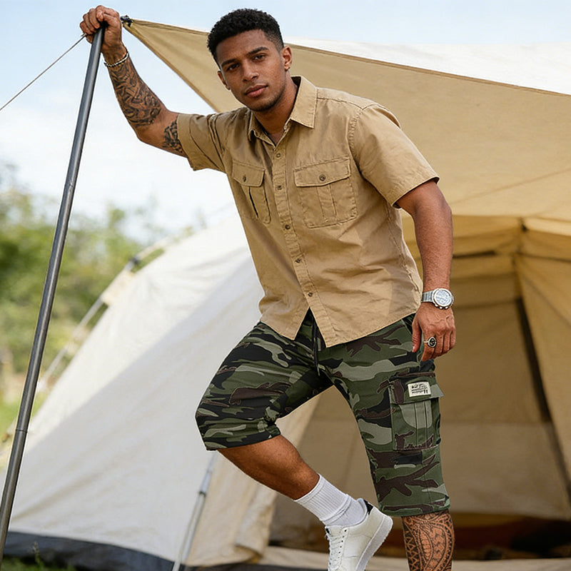 Herren-Camo-Cargoshorts mit mehreren Taschen