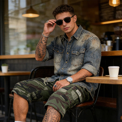 Herren-Camo-Cargoshorts mit mehreren Taschen